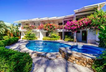 Hotel Giada has Balcony rooms