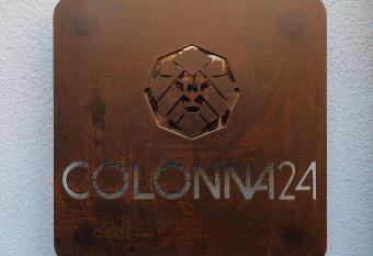 Colonna 24 Luxury Room in Portovenere near 5 Terre allows 18 year olds to book a room