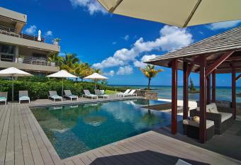 Bon Azur Beachfront Suites & Penthouses by LOV has Balcony rooms