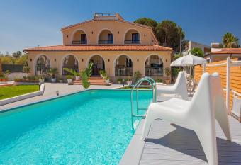 Villa Sunset B&B/Apartments has Balcony rooms