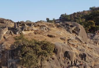 Ecofriendly group stay near Sunset Point has Balcony rooms