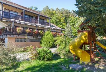 Le Freudeneck has Balcony rooms