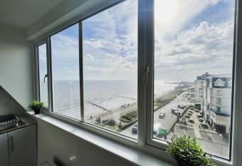 Oceana Holiday Apartments has Balcony rooms
