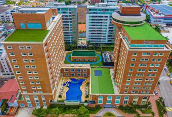 Hotel Dann Carlton Barranquilla y Centro de Convenciones allows 18 year olds to book a room