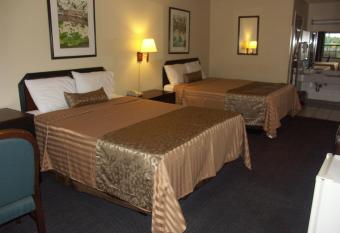 Deerwood Inn & Madison Campground allows 18 year olds to book a room