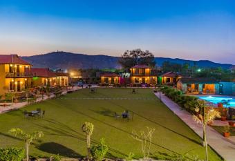 Hathi Mauja has Balcony rooms