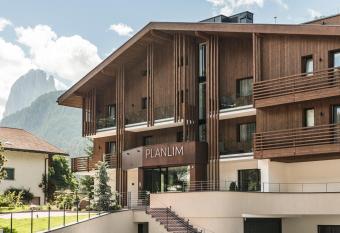 Boutique Hotel Planlim has Balcony rooms