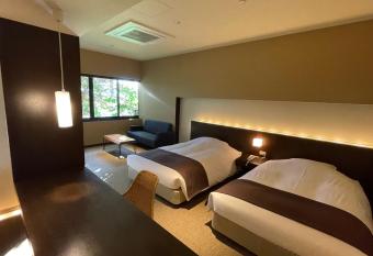 Ame no Hi to Yuyake-Adult Only has rooms with a private hot tub