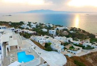 Apricot and Sea Luxury Villas has Balcony rooms