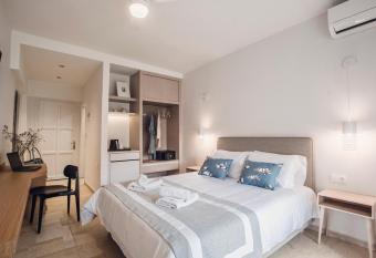 Iliada Beach Hotel allows 18 year olds to book a room