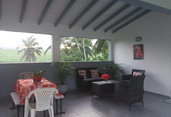 Villa Bananier has Balcony rooms