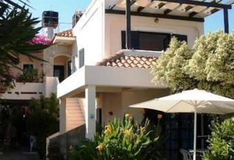 Aigialis Apartments & Studios has Balcony rooms