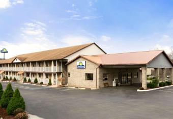 Days Inn by Wyndham Huntington has Smoking rooms