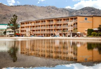 Coast Osoyoos Beach Hotel has Balcony rooms
