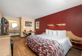 Red Roof Inn Louisville Fair And Expo allows 18 year olds to book a room