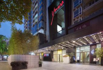 Yuwa Hotel has Balcony rooms