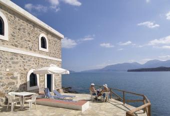 Karavostassi - The Stonehouse has Balcony rooms