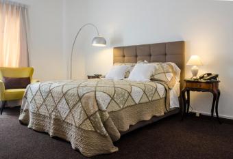 Jose Luis Hostal Boutique has Balcony rooms