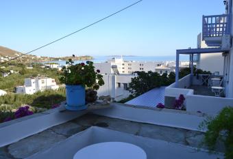 Ioanna Studios has Balcony rooms