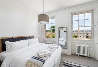 Rooms by Bistrot Pierre allows 18 year olds to book a room