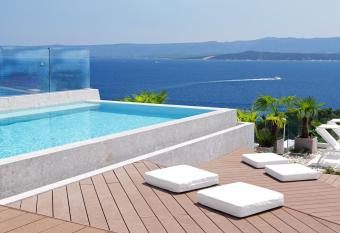 Lifestyle Hotel Vitar - Adults Only has Balcony rooms