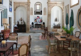 Convento Inn and Artists Residency allows 18 year olds to book a room