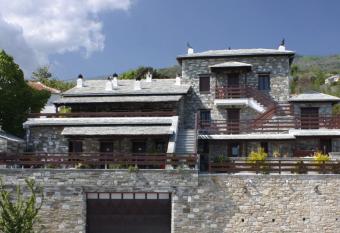 Anemoessa Traditional Guesthouse has Balcony rooms