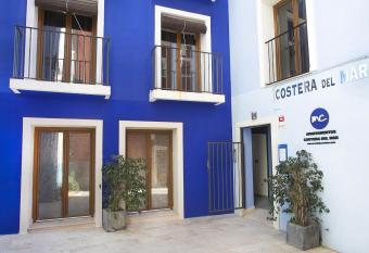 Wave Apartments has Balcony rooms