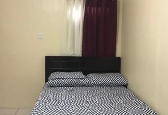 RV3 TRANSIENT HOUSE has Balcony rooms