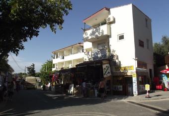 Derya Motel allows 18 year olds to book a room