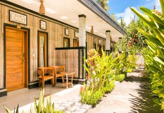 Double-G Guest House has Balcony rooms