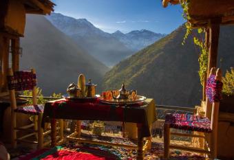 Berber Family Lodge allows 18 year olds to book a room