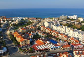 Windmills Hotel Apartments has Balcony rooms