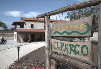Agriturismo Il Parco has Balcony rooms