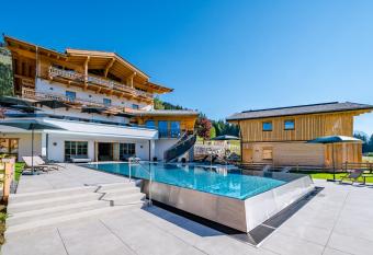 Beim Hochfilzer Superior 4 Sterne has Balcony rooms