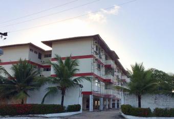 wladinaldo barbosa cardoso allows 18 year olds to book a room