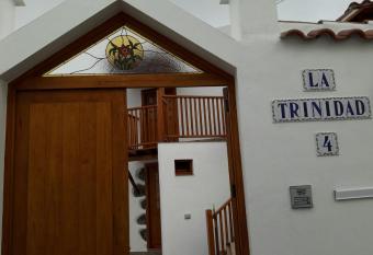 La Trinidad allows 18 year olds to book a room
