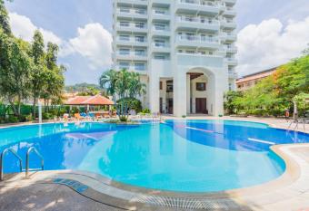 Waterfront Suites Phuket by Centara has Balcony rooms