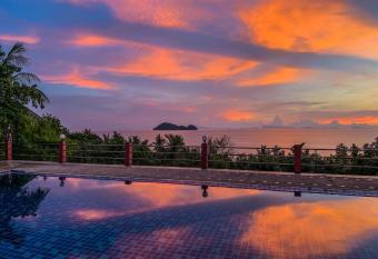 Golden Hill Resort has Balcony rooms