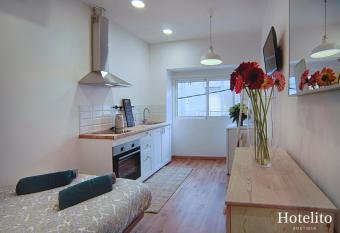 Hotelito Boutique Badalona. allows 18 year olds to book a room