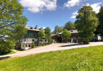 Hochberghaus Resort allows 18 year olds to book a room