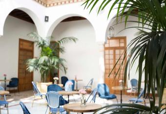 Santiago 15 Casa Palacio has Balcony rooms