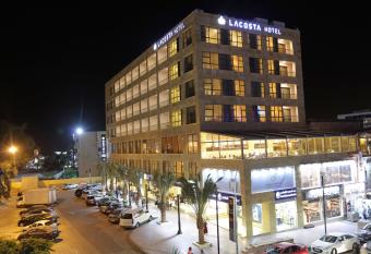 Lacosta Hotel allows 18 year olds to book a room