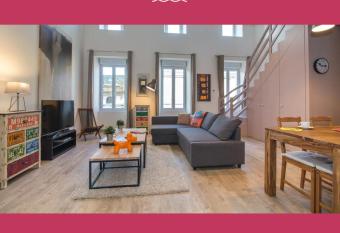 Bordeaux Village Blaye allows 18 year olds to book a room