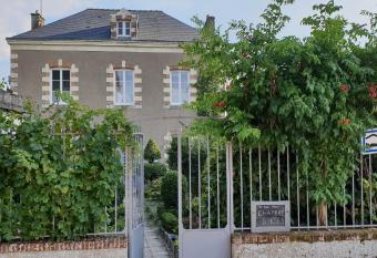 G  te Mido has Balcony rooms