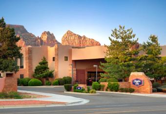 Hampton Inn Sedona allows 18 year olds to book a room
