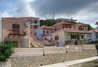 Chroma has Balcony rooms