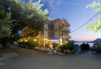 Hotel Kallithea has Balcony rooms