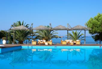 Kamari Beach Hotel allows 18 year olds to book a room