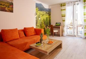 Apartament Winnica Centrum has Balcony rooms